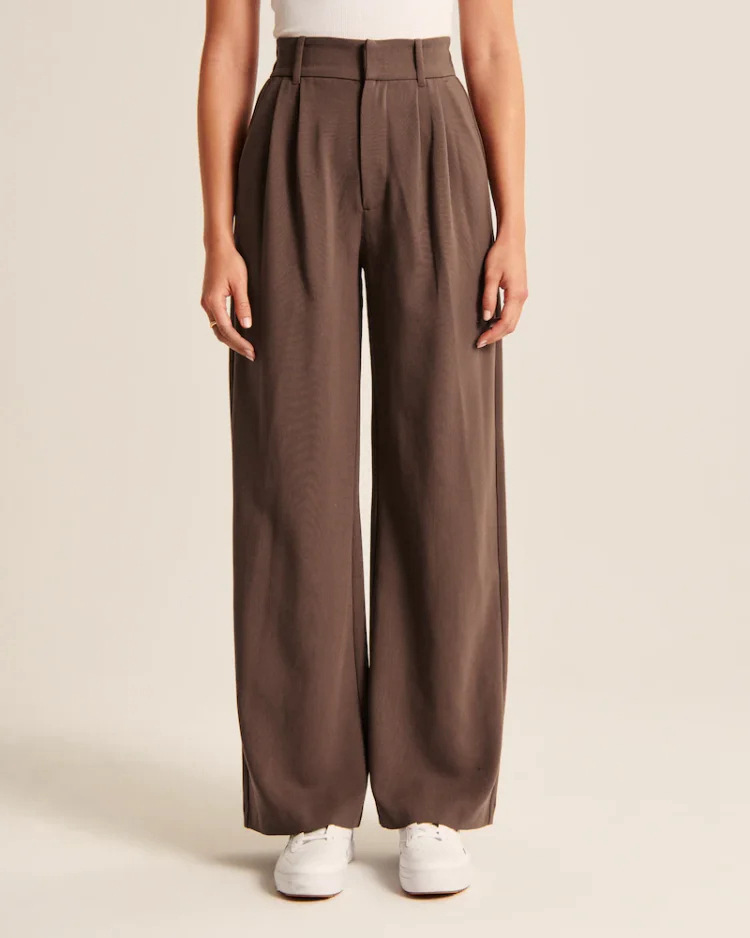 Wide-Leg Pant Suit